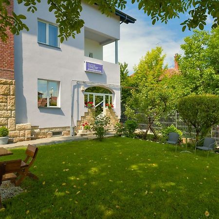 Pension Verona Centru クルージュ＝ナポカ エクステリア 写真