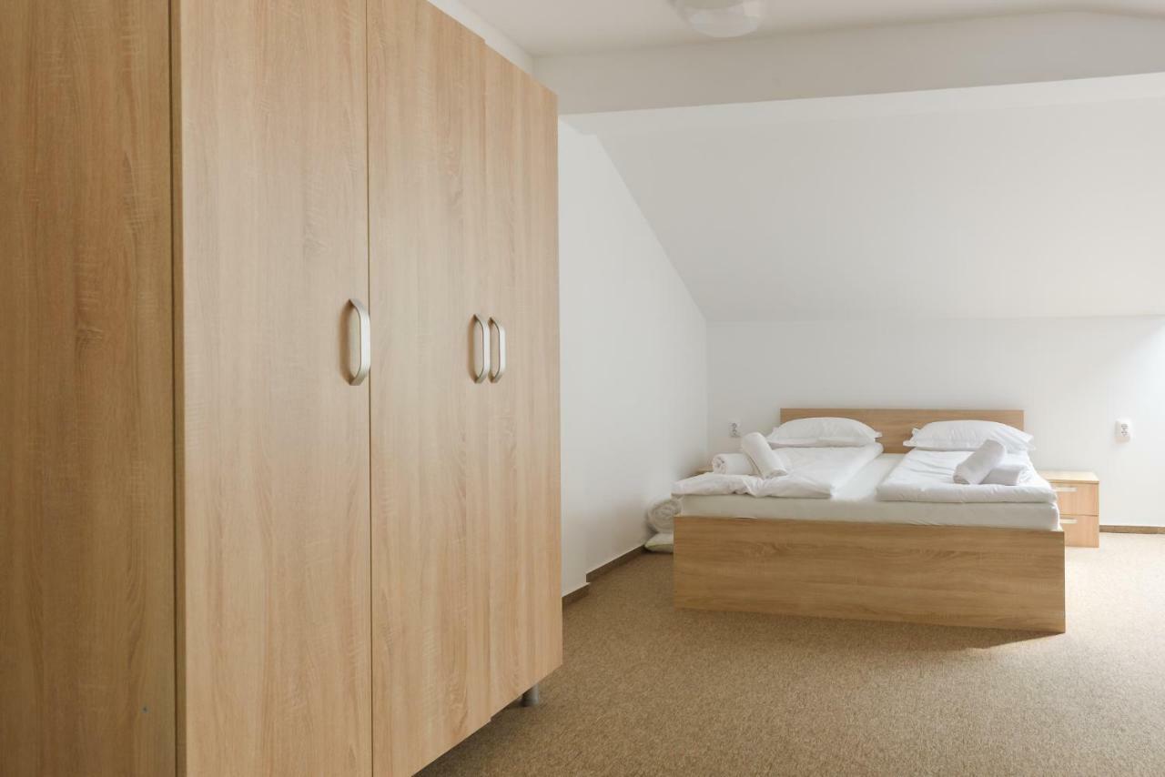 Pension Verona Centru クルージュ＝ナポカ エクステリア 写真