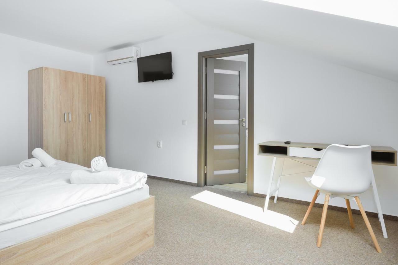 Pension Verona Centru クルージュ＝ナポカ エクステリア 写真
